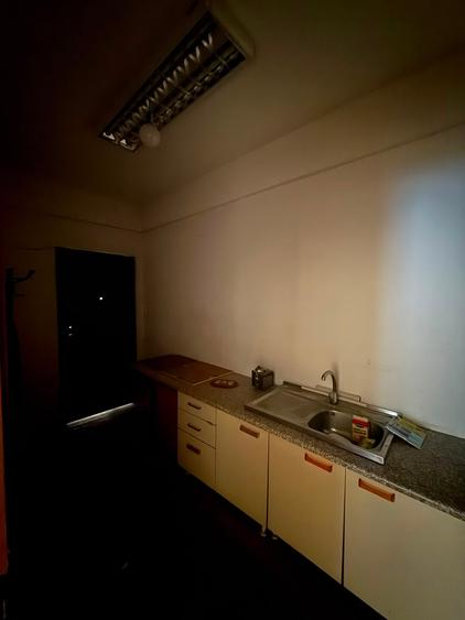 Spațiu comercial, de 147 mp, în Valea Oltului