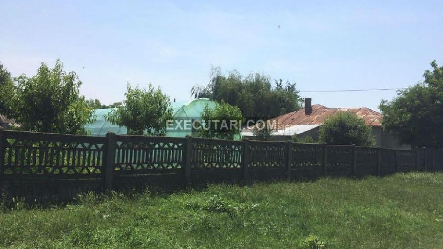 Casă individuală cu 2 camere în Perișoru