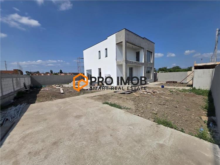 Casă individuală cu 5 camere cu Canalizare în Câmpineanca