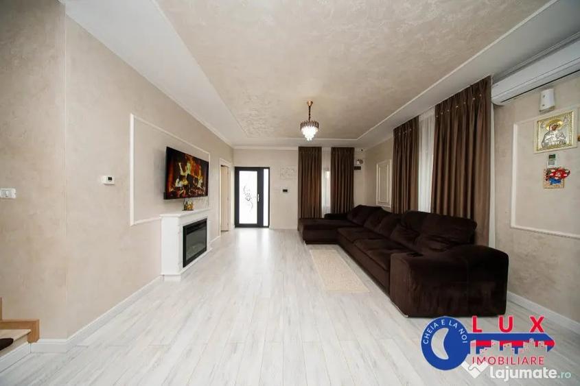 Casă cu 6 camere cu Teren 400 Mp în Babadag