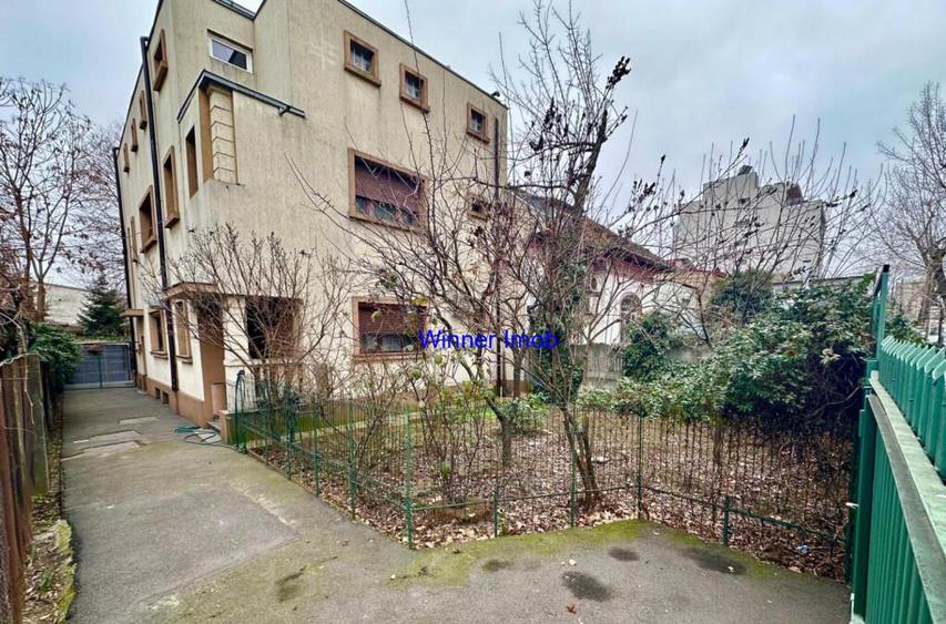 Casă cu 4 camere cu Teren 356 Mp în P-ța Muncii