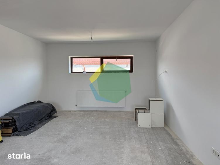 Apartament cu 4 camere în Odăi