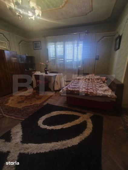 Casă cu 3 camere cu Teren 1435 Mp în Central