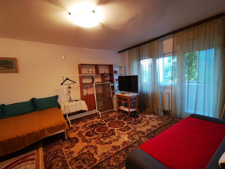 Garsonieră decomandată în Lujerului