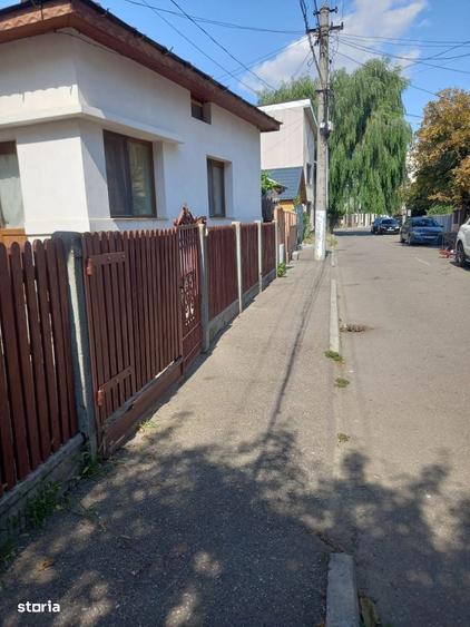 Casă cu 3 camere în Băceni