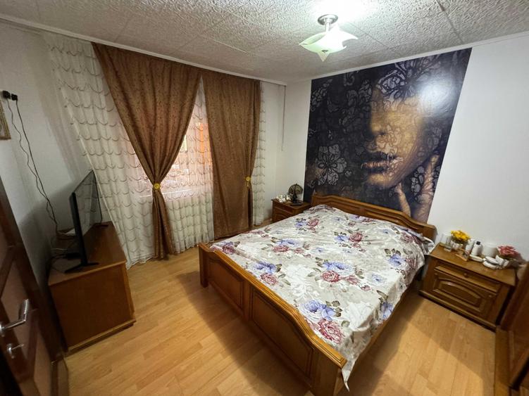 Casă cu 3 camere în Dobroești