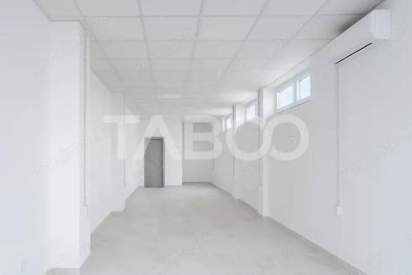 Spațiu comercial, de 120 mp, în Central