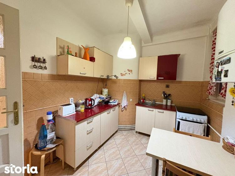 Apartament cu 5 camere, mobilat în Moșilor