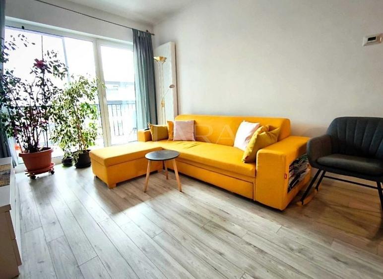 Apartament cu 2 camere semidecomandat, mobilat în Bună Ziua