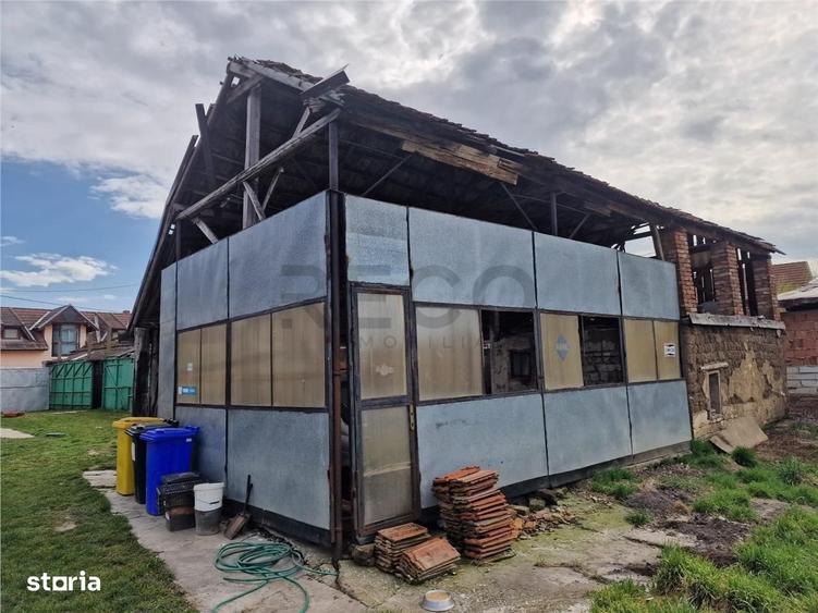 Casă cu 2 camere cu Teren 1114 Mp în Borș