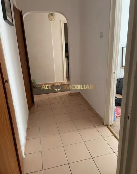Apartament cu 2 camere decomandat, mobilat în Titan
