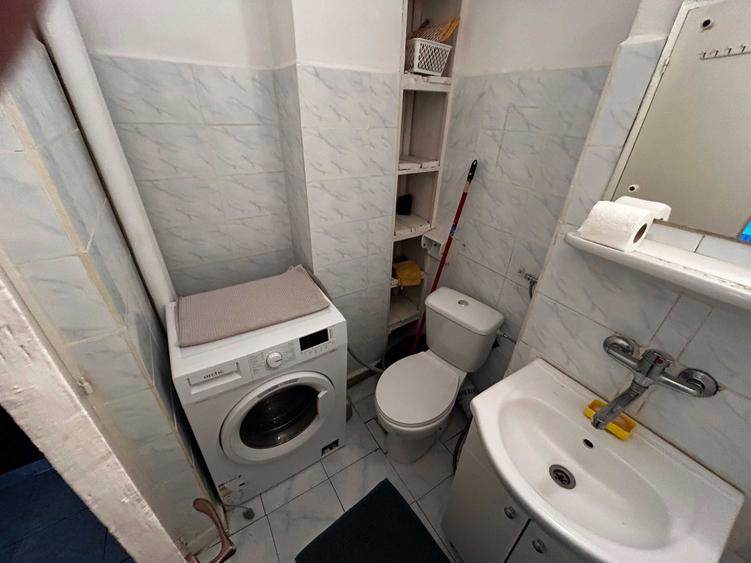 Garsonieră decomandată în Popoveni