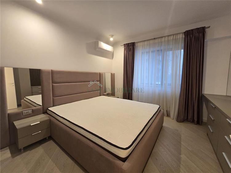 Apartament cu 3 camere decomandat, mobilat în Ultracentral