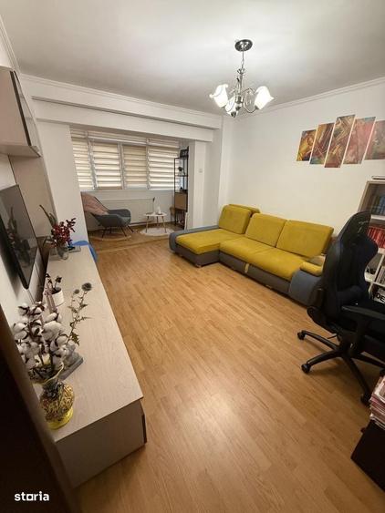 Apartament cu 3 camere în Prundu