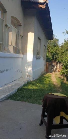 Casă cu 4 camere cu Teren 2500 Mp în Drăgășani