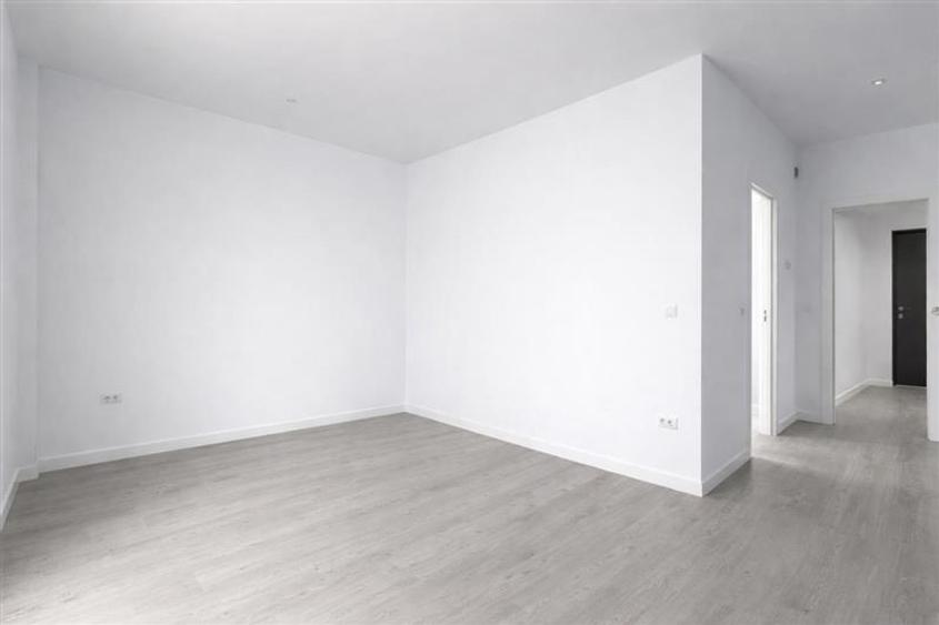 Apartament 2 camere INTABULAT PACURARI  loc de parcare boxa - 8
