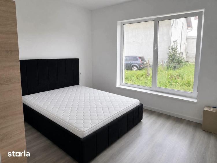 Casă cu 4 camere cu Teren 200 Mp în Central