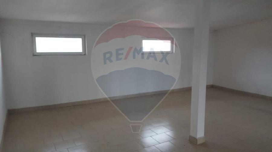 Spațiu comercial, de 120 mp, în Central