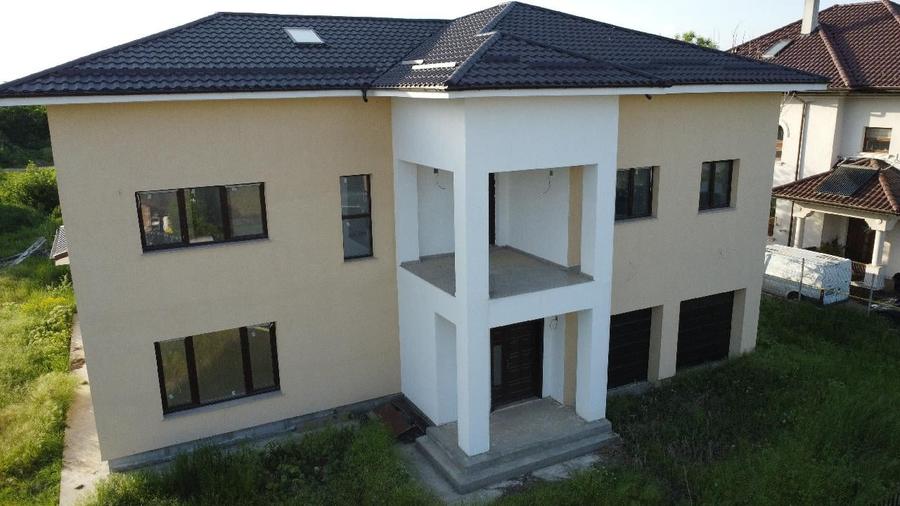 Casă individuală cu 5 camere cu Teren 1600 Mp în Mogoșoaia