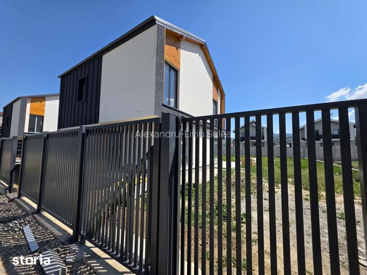 Casa individuala cu 5 camere, teren 600mp, Cristian