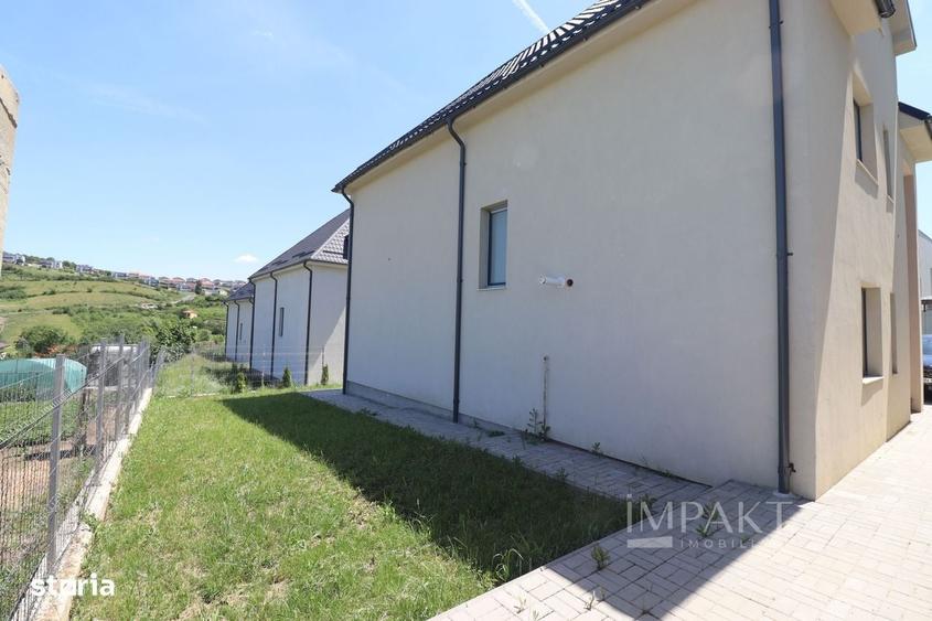 Casă cu 4 camere în Dezmir