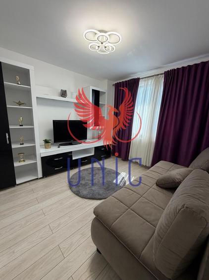 Apartament cu 3 camere nedecomandat, mobilat în Calea Severinului
