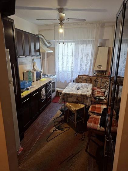 Apartament cu 3 camere decomandat în Ultracentral