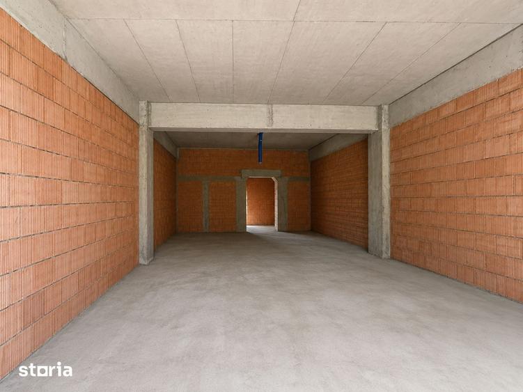 Spațiu comercial, de 52 mp, în Rediu