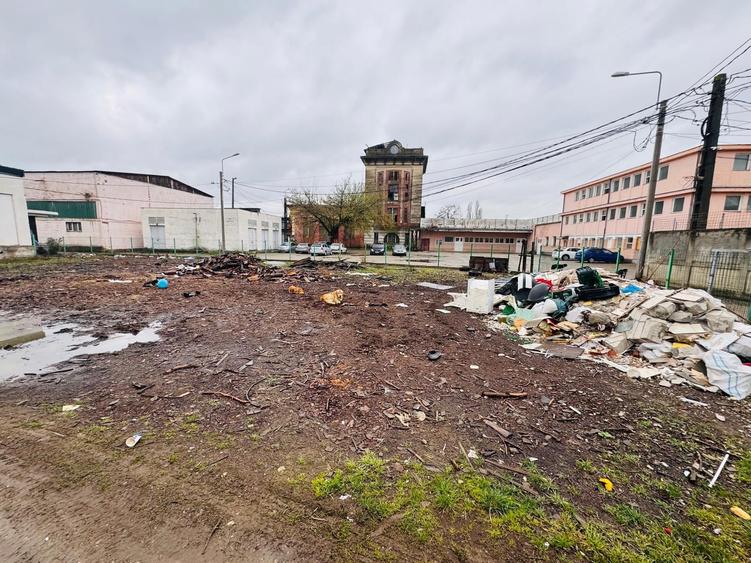 Teren Construcții intravilan de 646 mp, în Exterior Vest
