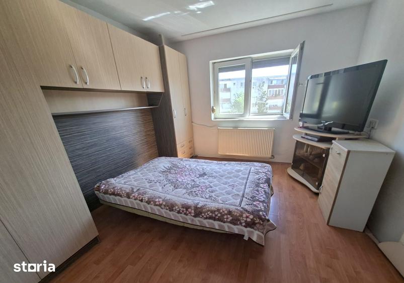 Garsonieră decomandată în Central