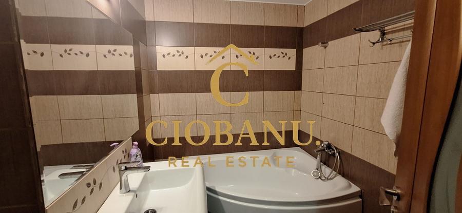 Apartament cu 4 camere decomandat, mobilat în 1 Mai