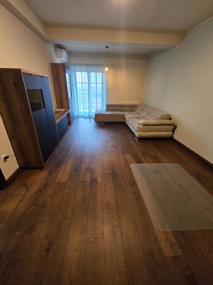 Apartament cu 3 camere decomandat în Ronaț