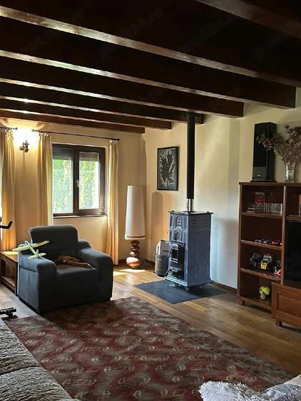 Casă cu Teren 1700 Mp în Horia