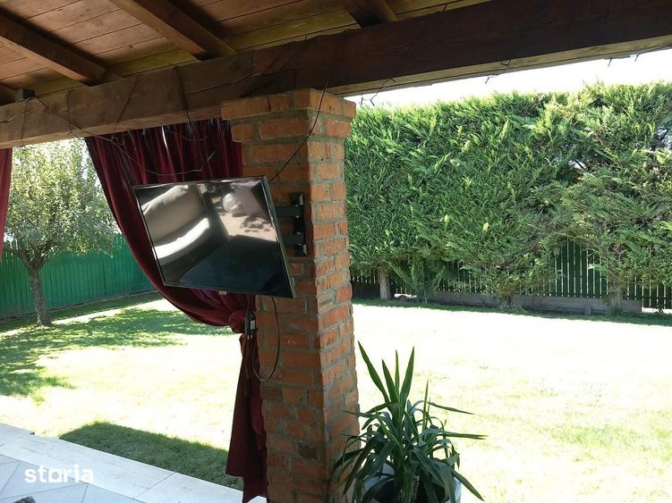 Casă cu 4 camere cu Teren 585 Mp în Smârdan