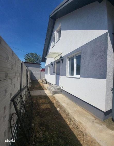 Casă cu 4 camere în Vârteju
