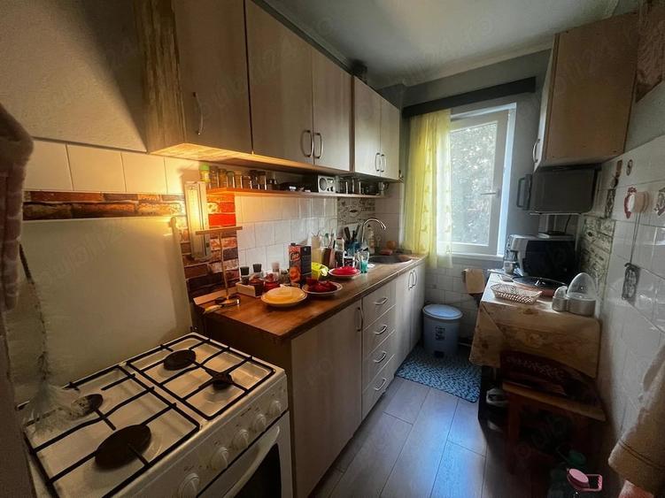 Apartament cu 2 camere decomandat în UTA