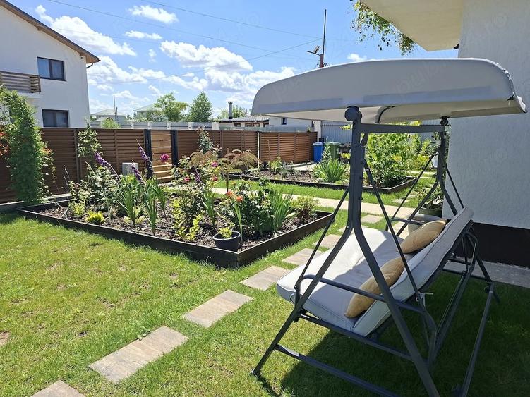 Casă cu Teren 425 Mp în Săbăreni