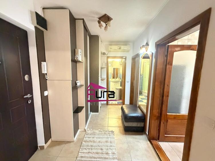 Apartament cu 2 camere decomandat în Central