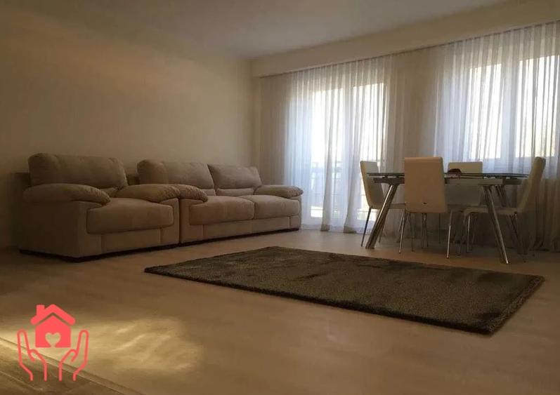 Apartament cu 3 camere semidecomandat, mobilat în Primăverii