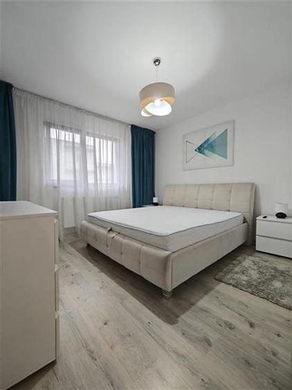 Apartament cu 3 camere decomandat, mobilat în Central