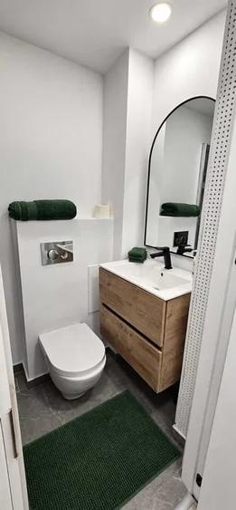 Apartament cu 2 camere semidecomandat, mobilat în Gorjului