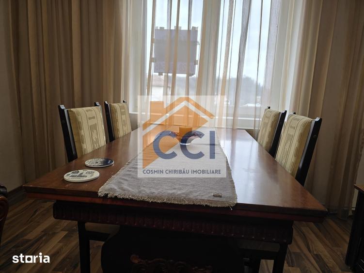 Apartament cu 3 camere decomandat în Răcăciuni