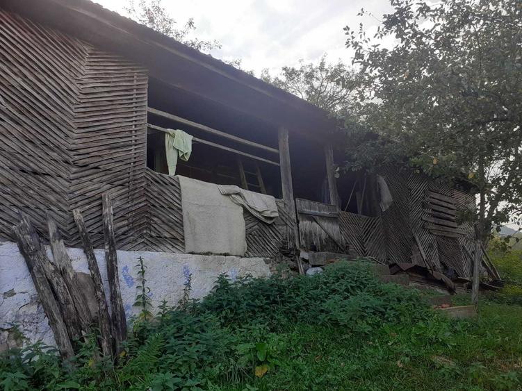 Casă cu 3 camere în Iara