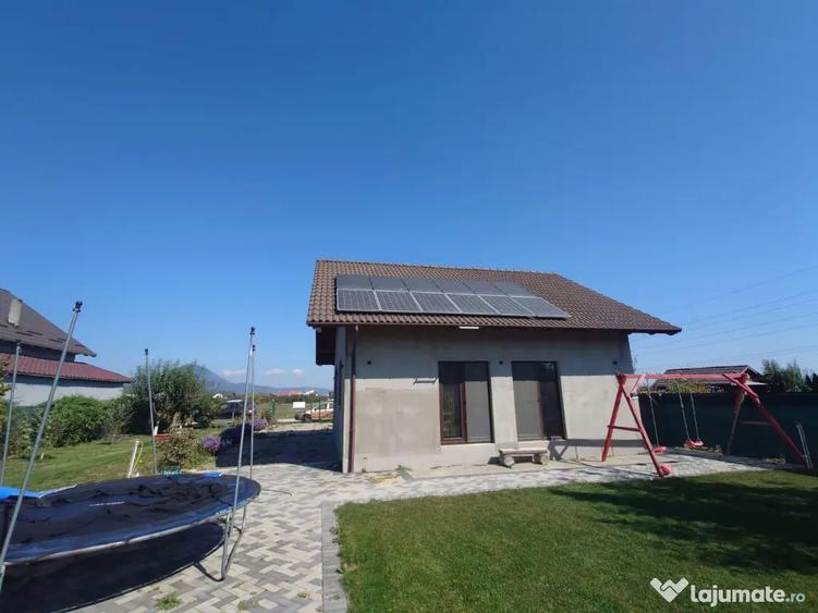 Casă cu 7 camere cu Teren 820 Mp în Vulcan