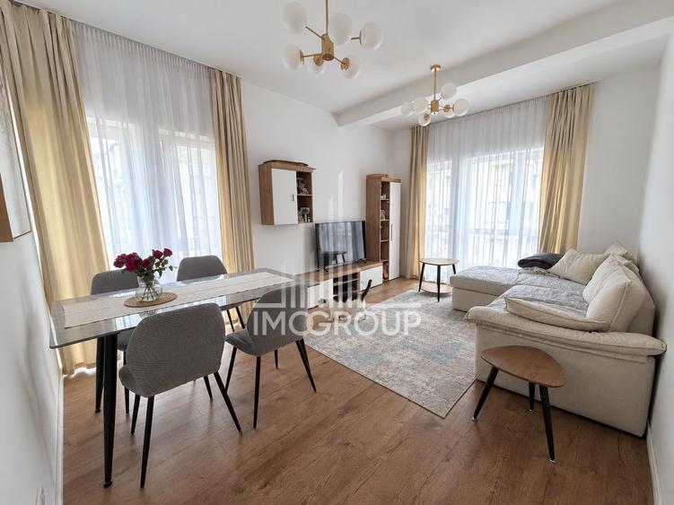 Apartament cu 3 camere decomandat, mobilat în Florești