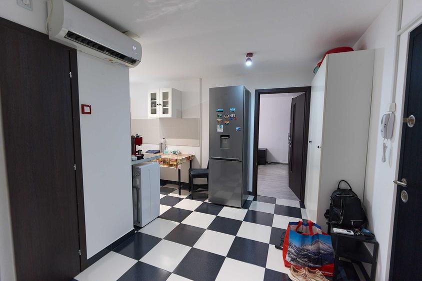 Apartament cu 2 camere decomandat în Apusului