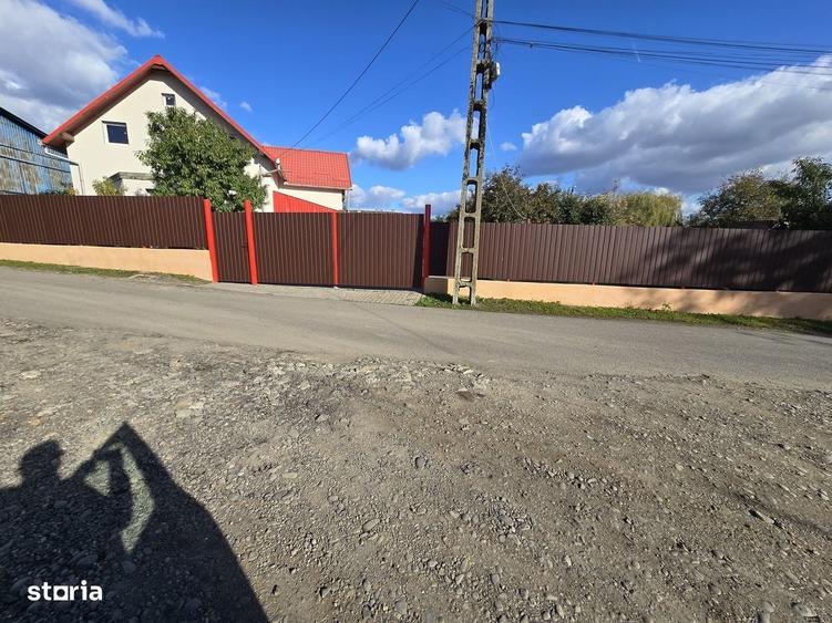 Casă cu 4 camere în Mureșeni