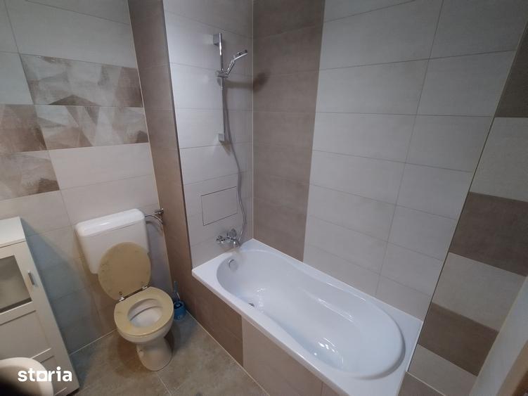 Apartament cu 2 camere semidecomandat în Tei