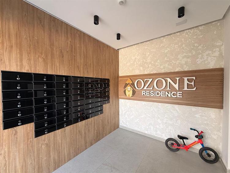 Apartament cu 2 camere decomandat în Tractorul