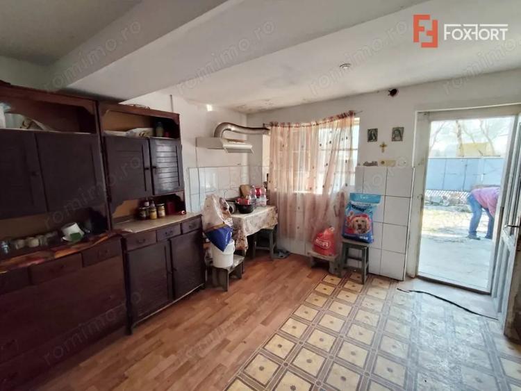 Casa cu 3 camere de vanzare in Jimbolia, teren pe colt - 18
